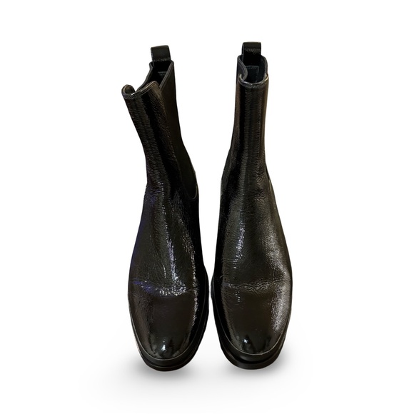 NEW Vince Cecyl Black Patent Leather Chelsea Boots 9M Pull On Ankle - Picture 3 of 6